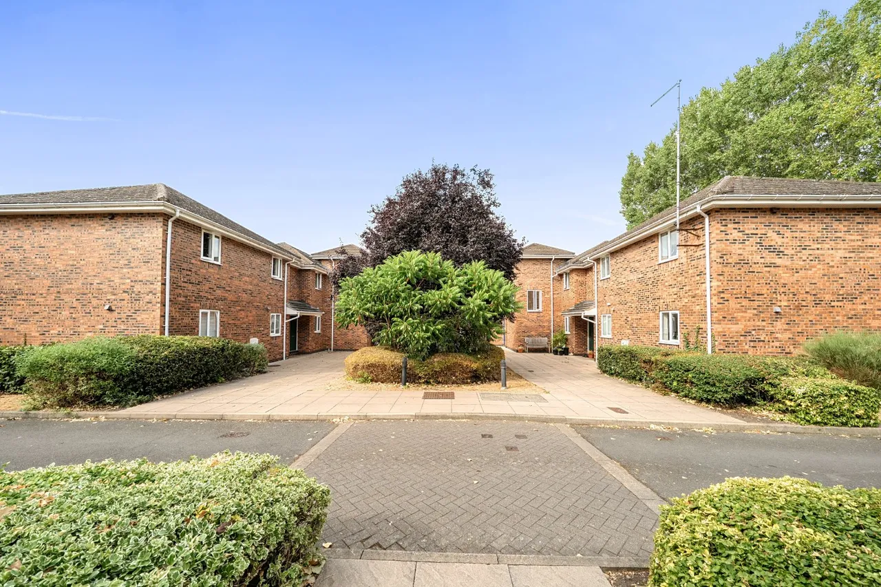 Corinthian Court, Alcester, B49, photo 18
