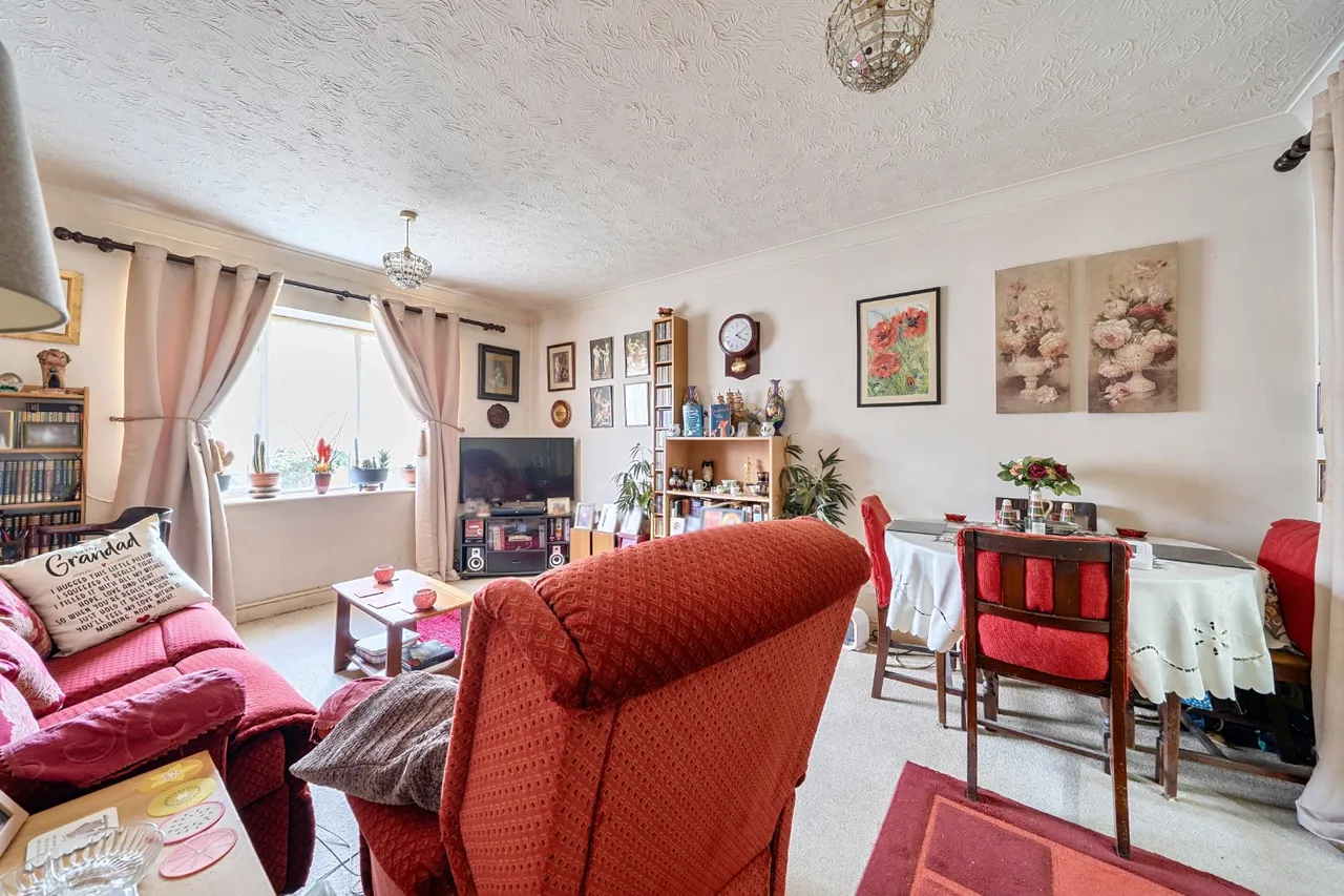 Corinthian Court, Alcester, B49, photo 4