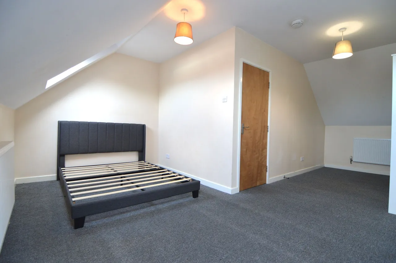 Nuneaton, CV10, photo 2