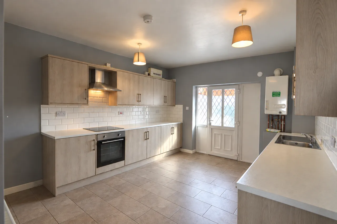 3 bed flat to rent, Nuneaton, CV10