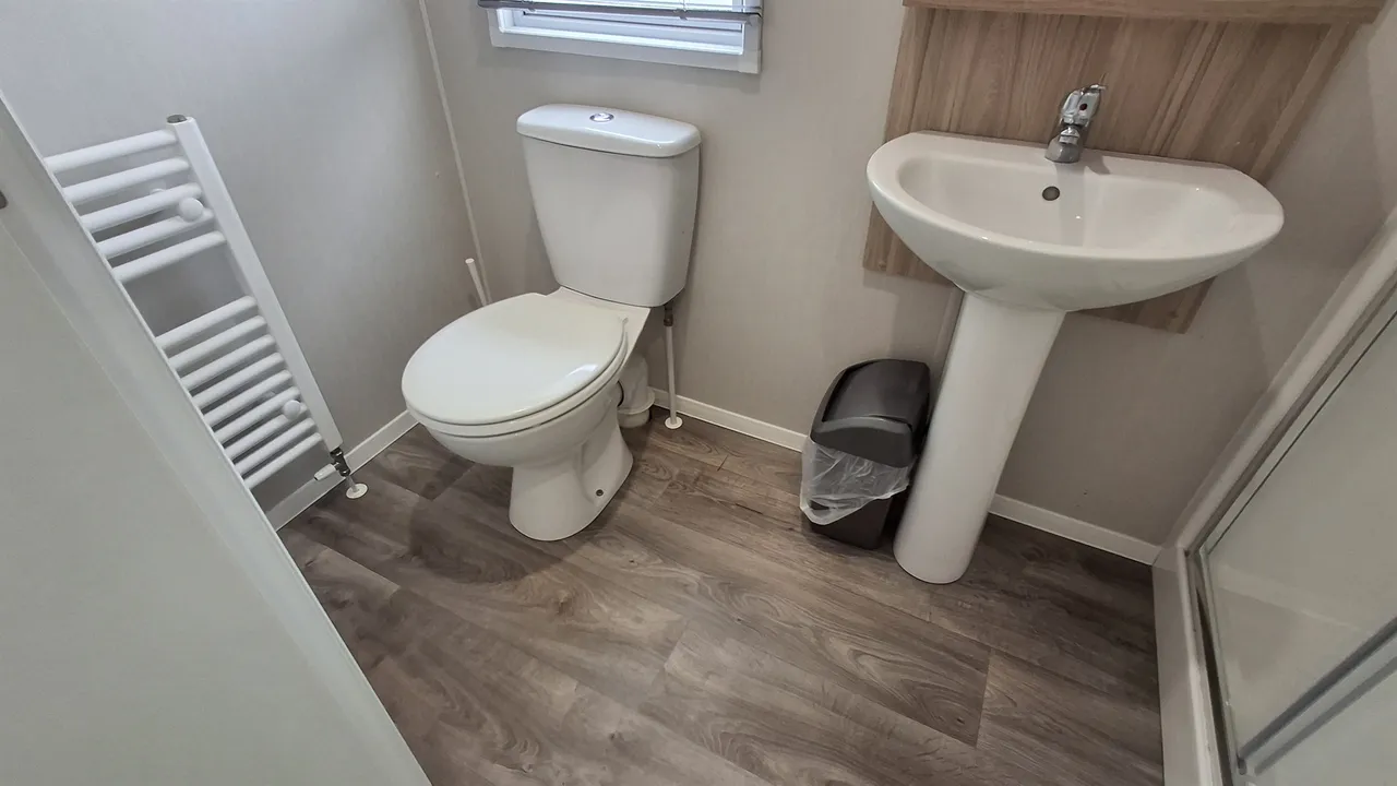Havant Road, PO11, photo 8