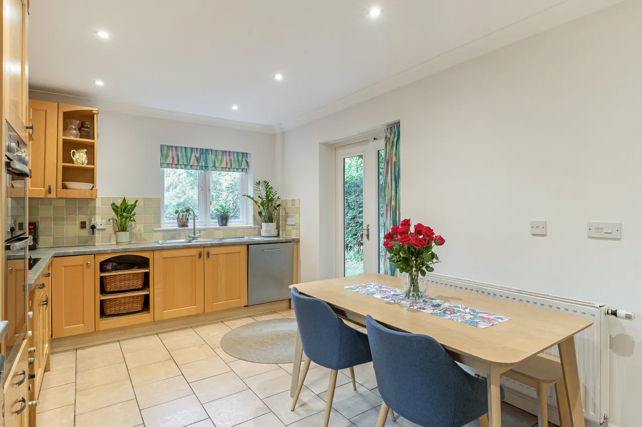 Firs Road, Salisbury, SP5, photo 4