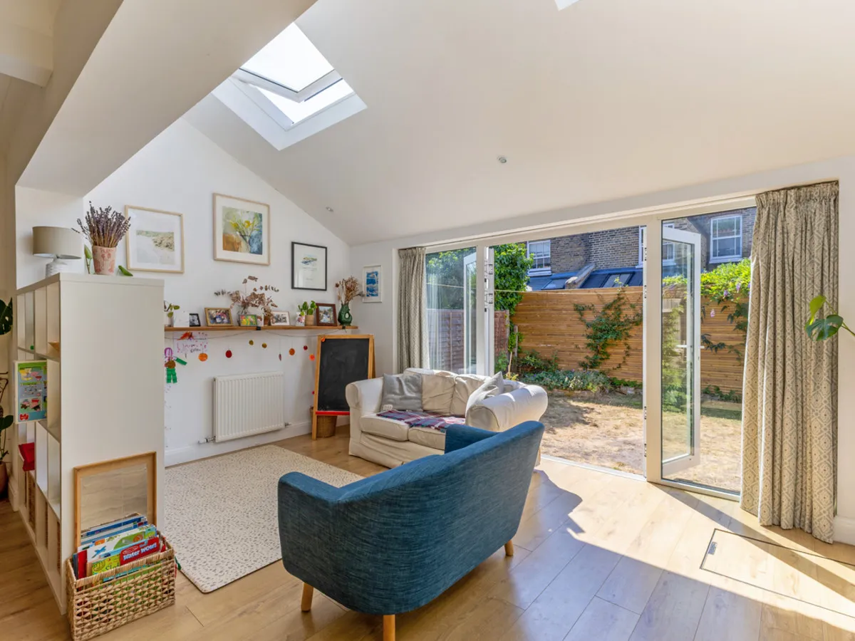 Sabine Road, London, SW11, photo 10