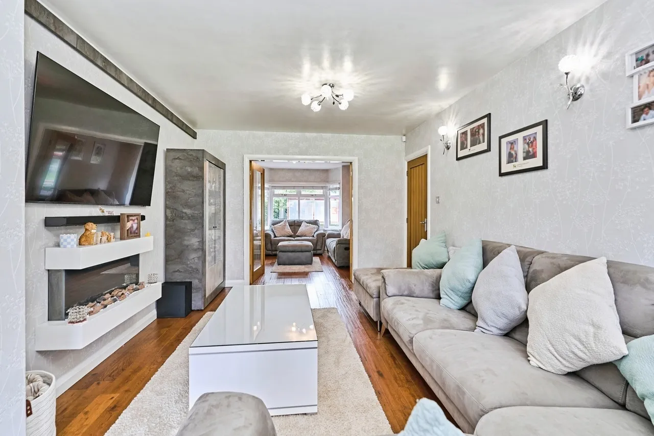 Wellington Road, Bilston, WV14, photo 8