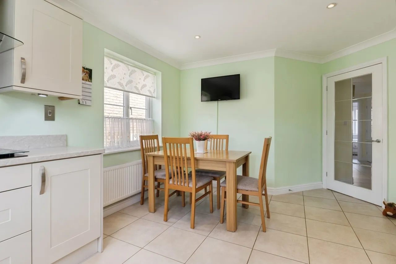 Bloodhound Road, Watton, Thetford, Norfolk, IP25, photo 9