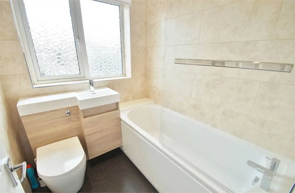 Collingwood Avenue, Bilton, Rugby, Warwickshire, CV22 7EX, photo 6