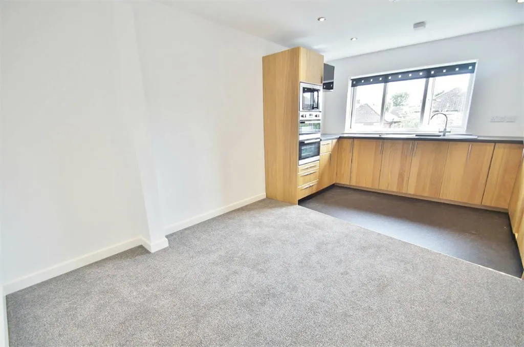 Collingwood Avenue, Bilton, Rugby, Warwickshire, CV22 7EX, photo 2