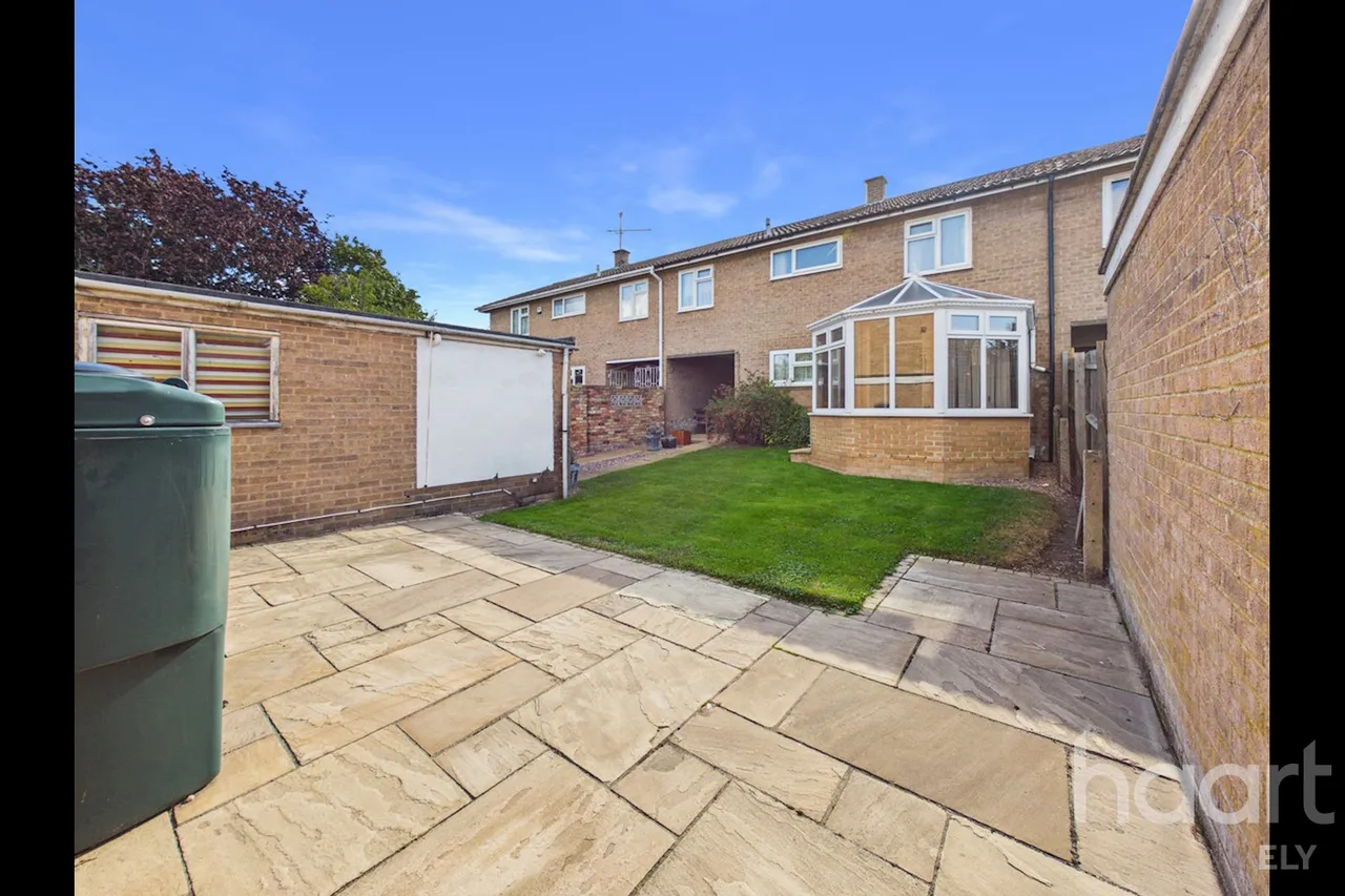 Mostyn Close, Sutton, CB6, photo 3