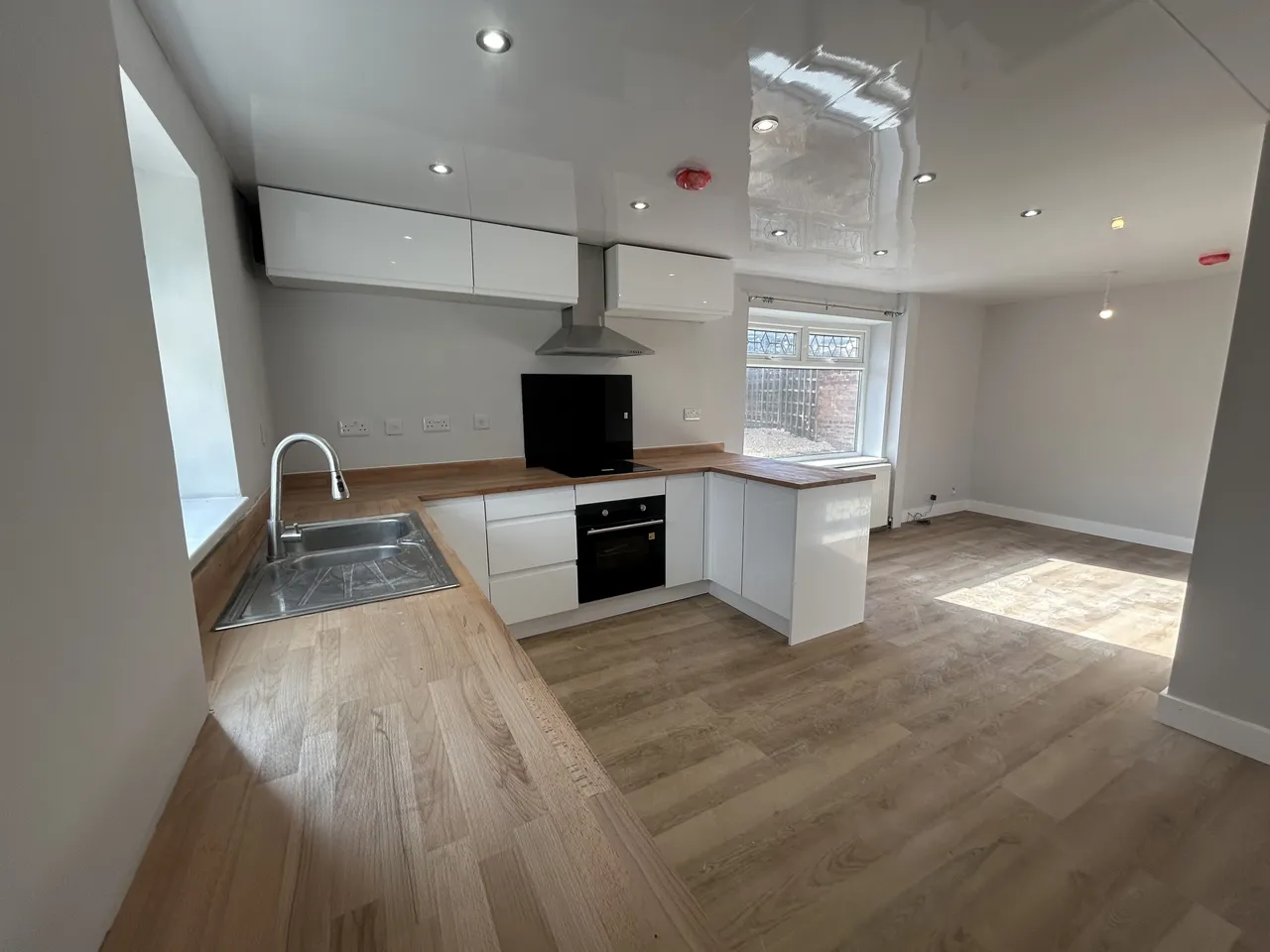 3 bed house to rent, Kingston Road, S81