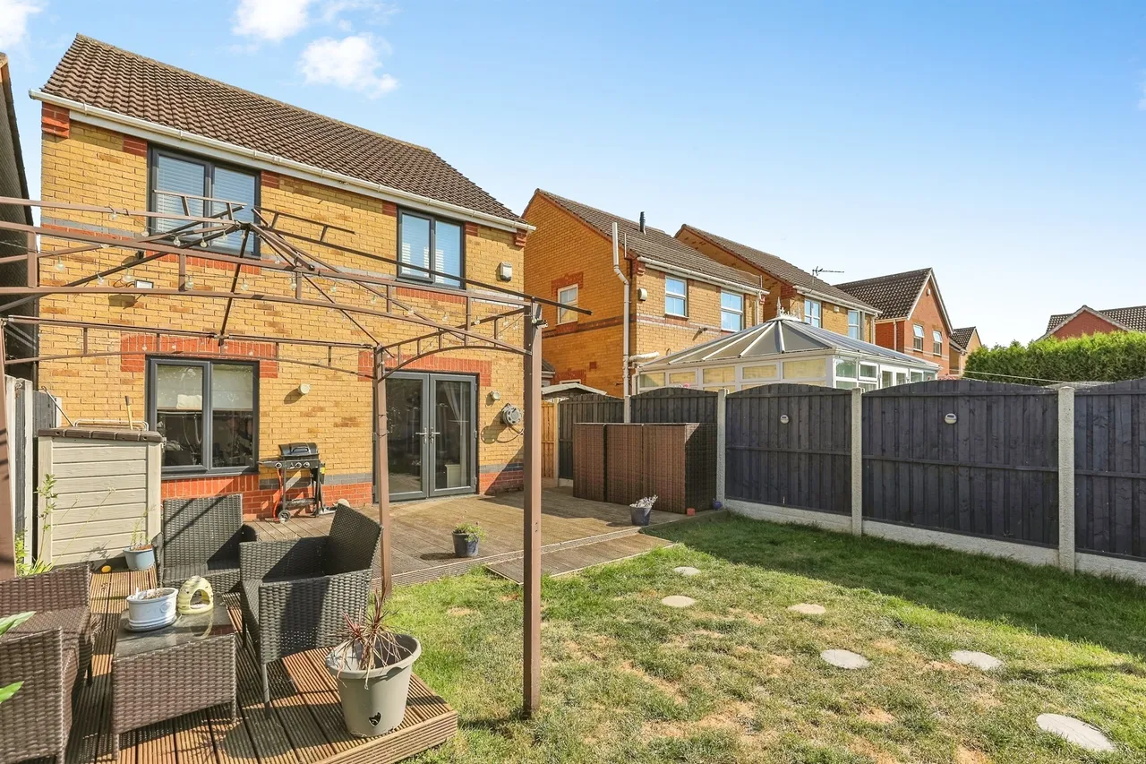 Hemmingway Close, Havercroft, Wakefield, photo 2