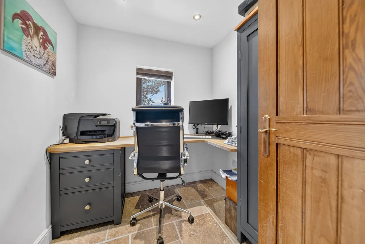 Eshton Road, Gargrave, BD23, photo 12