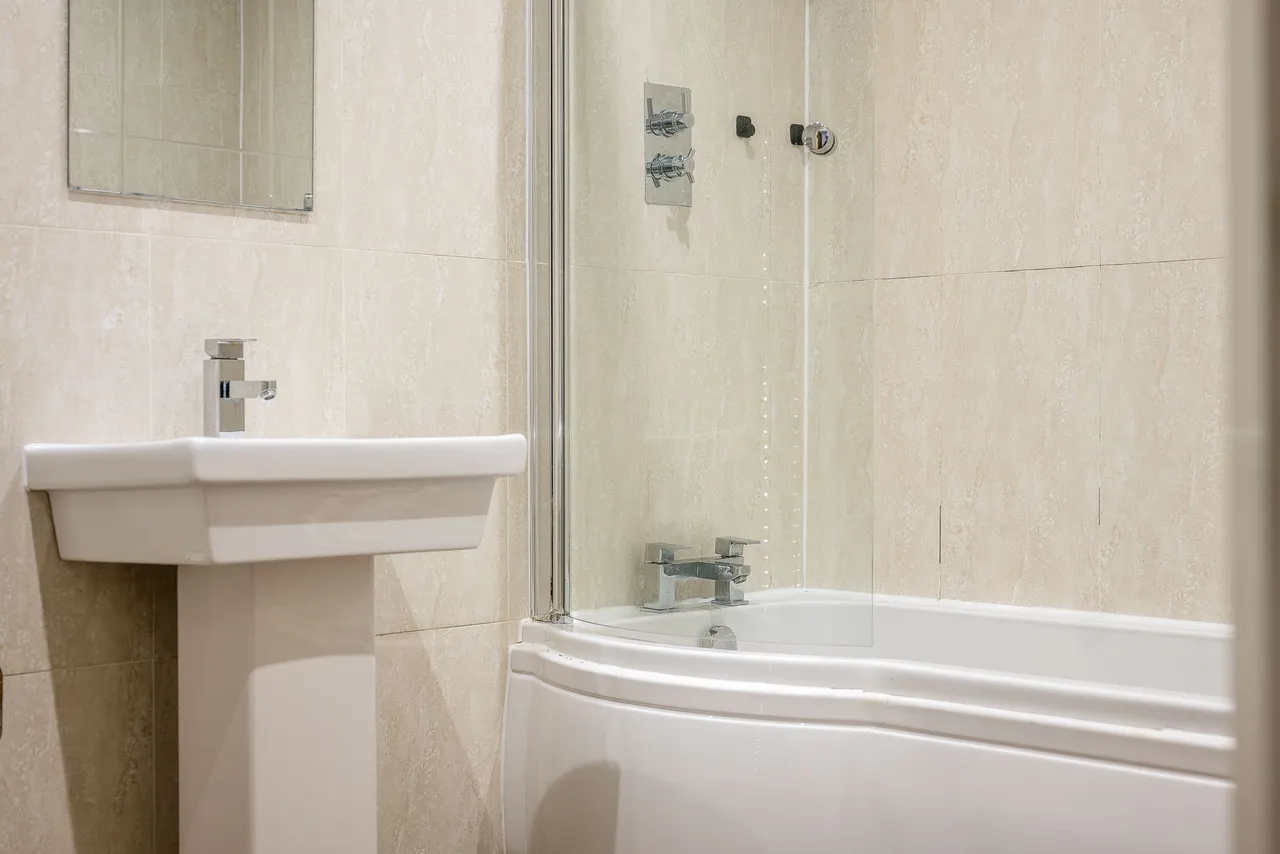Greenmount Lane, Heaton, photo 23