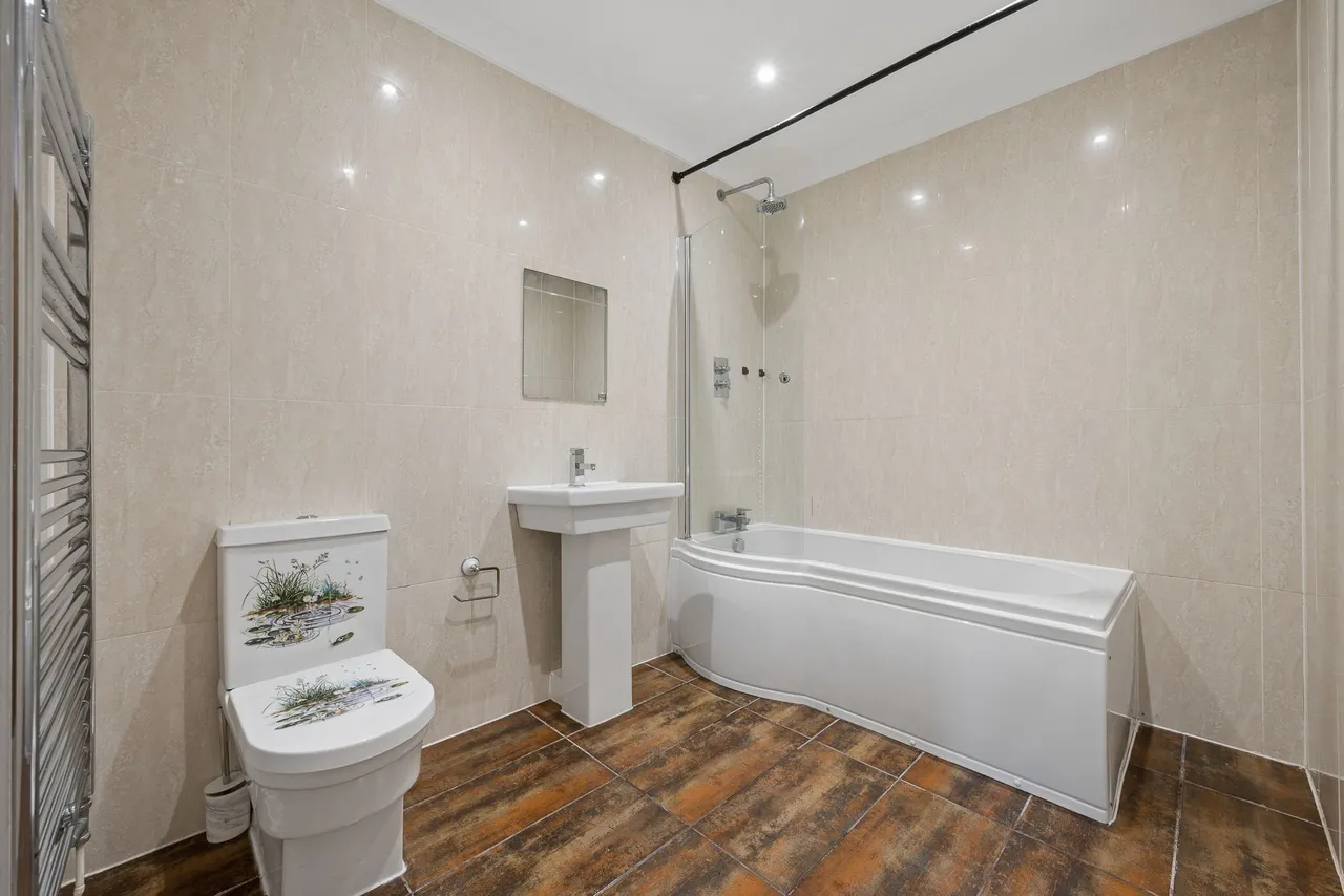Greenmount Lane, Heaton, photo 22