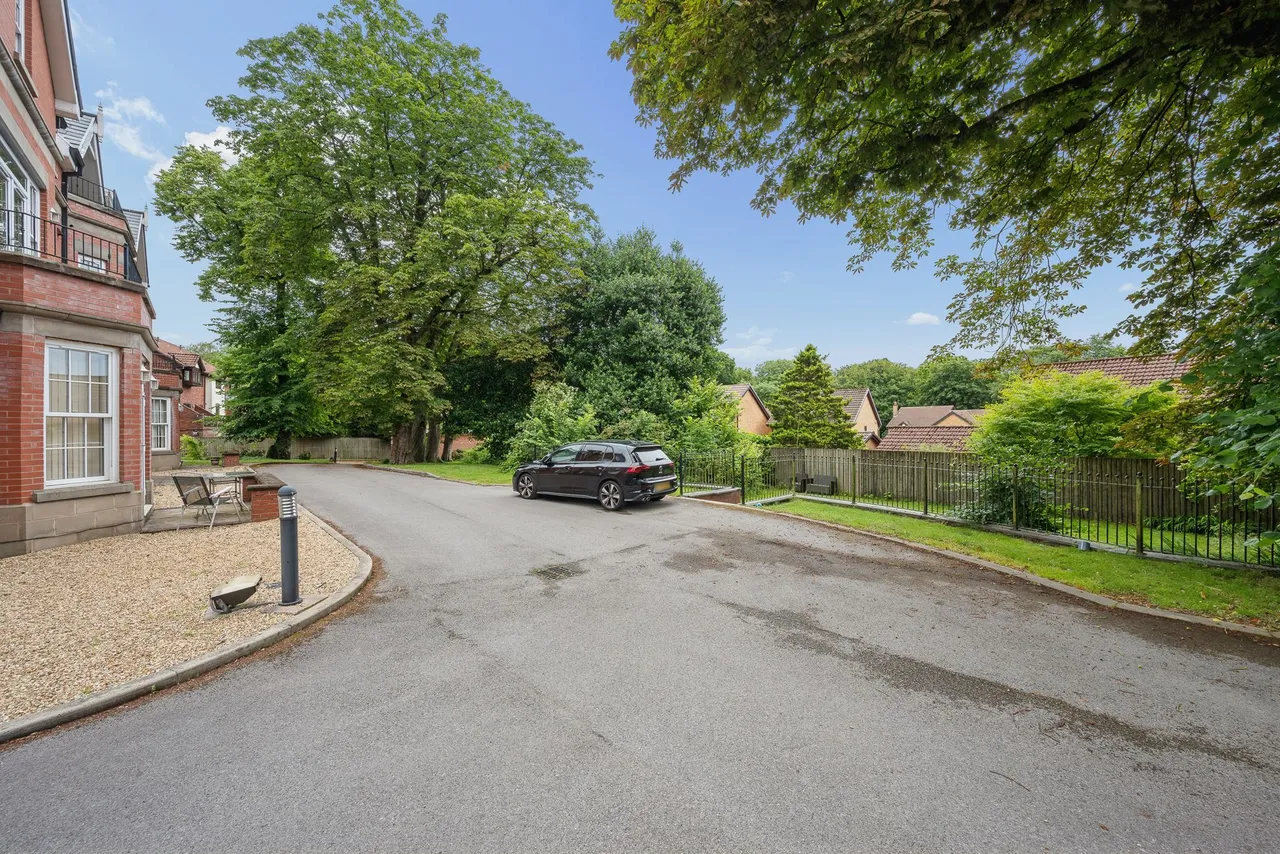 Greenmount Lane, Heaton, photo 33