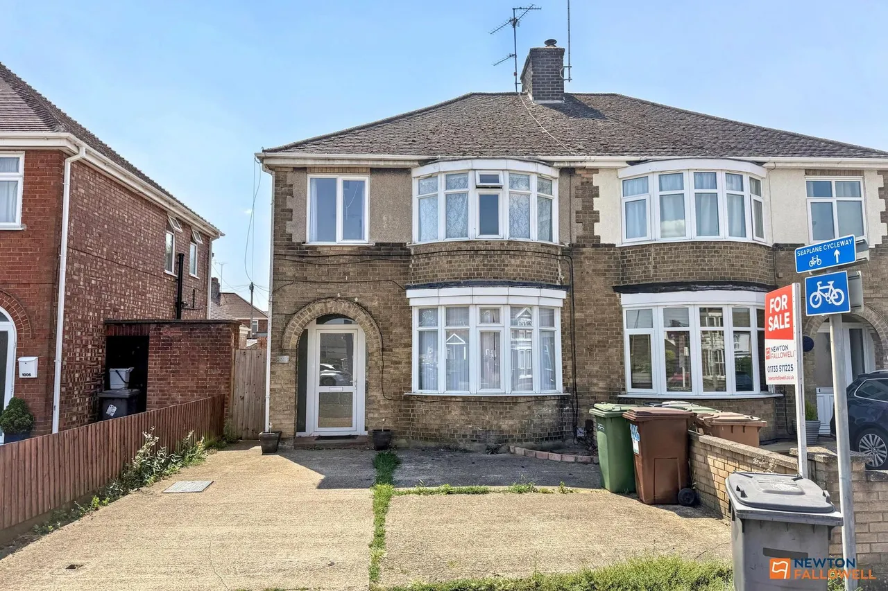3 bed house for sale, Lincoln Road, Walton, PE4