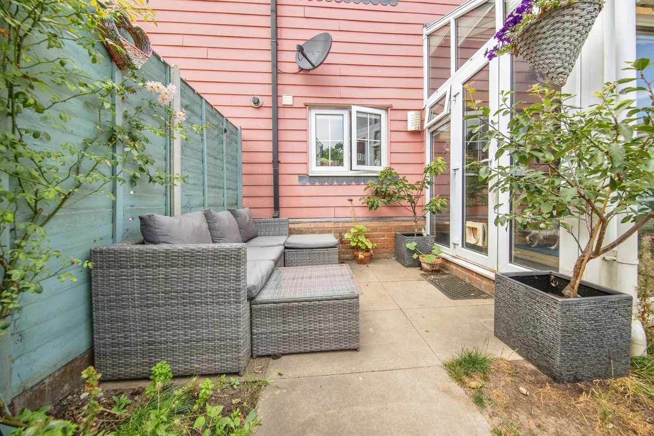 Meadow Crescent, Purdis Farm, IP3, photo 19