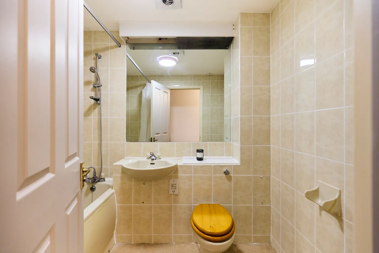 Conant Mews, E1, photo 9