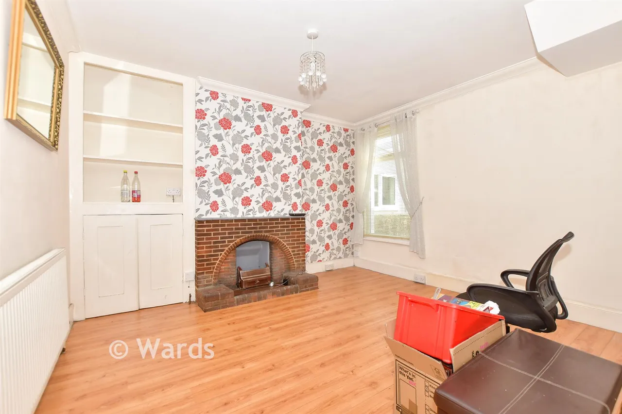 Richmond Street, Cheriton, CT19, photo 3