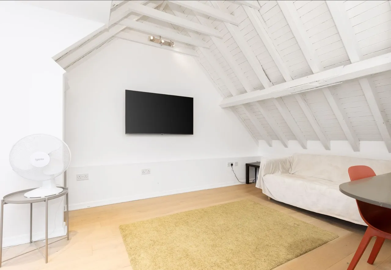 Nightingale Road, Hitchin, SG5, photo 3