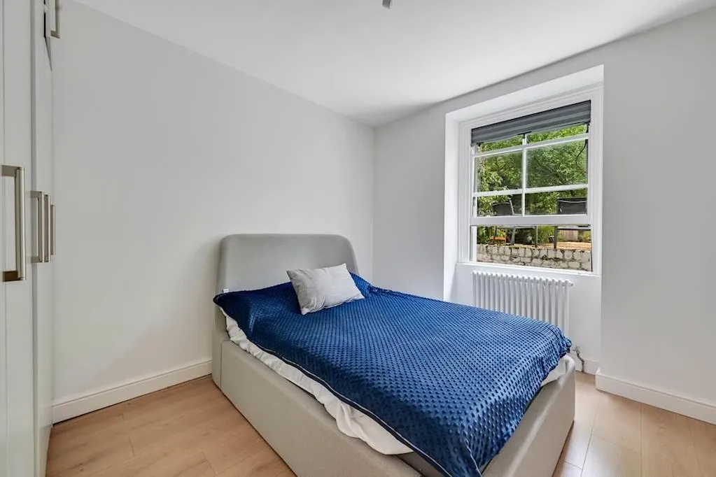Mowbray Road, London, photo 8