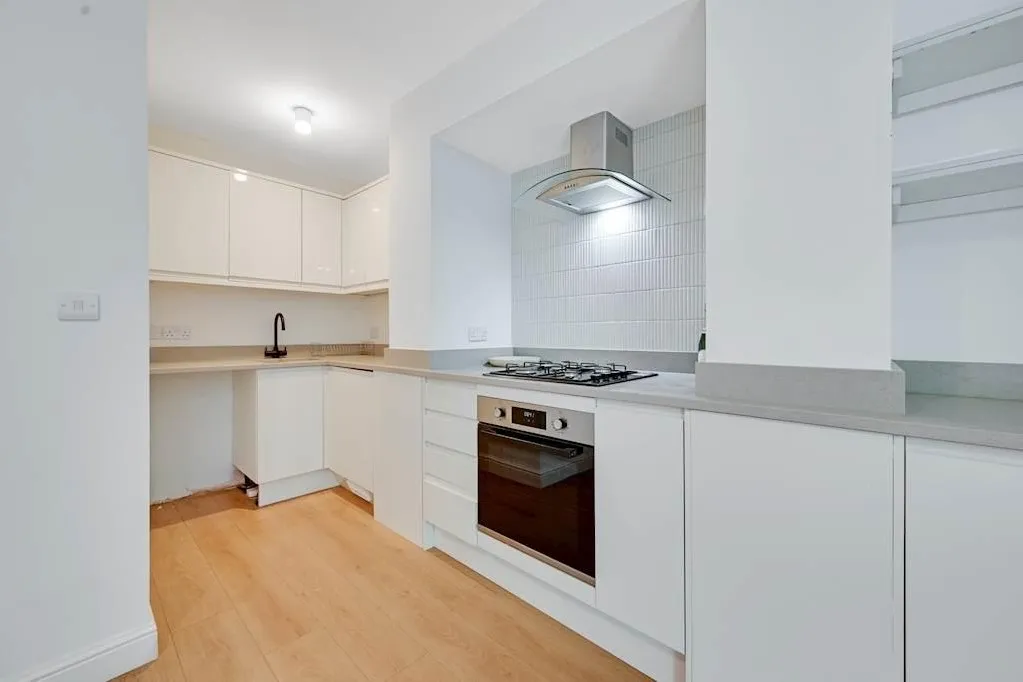 Mowbray Road, London, photo 3