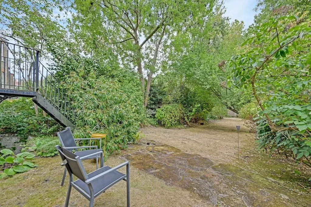 Mowbray Road, London, photo 11