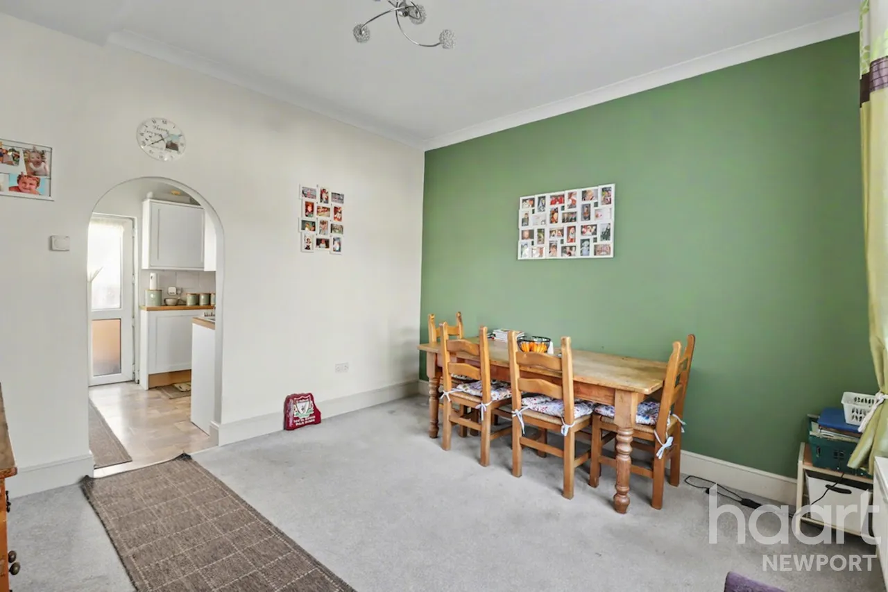 Chepstow Road, Newport, NP19, photo 5