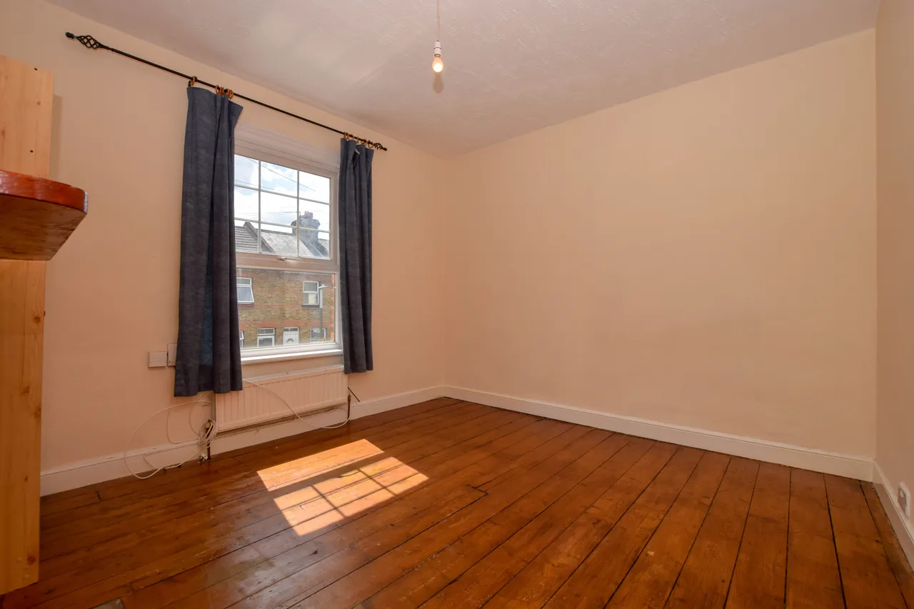 Flat 8, Salisbury House, Watford, photo 6