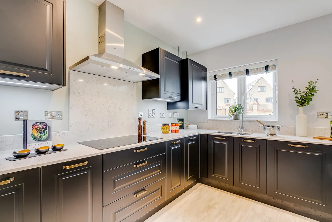 Plot Plot 7, Bromham Road, Bedford, MK40 4AH, photo 2
