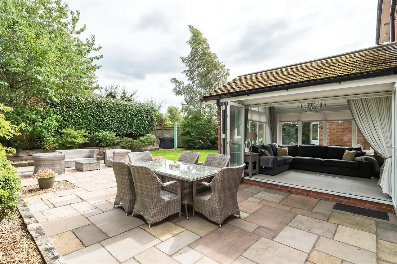 Robinson Close, Wilmslow, SK9, photo 21
