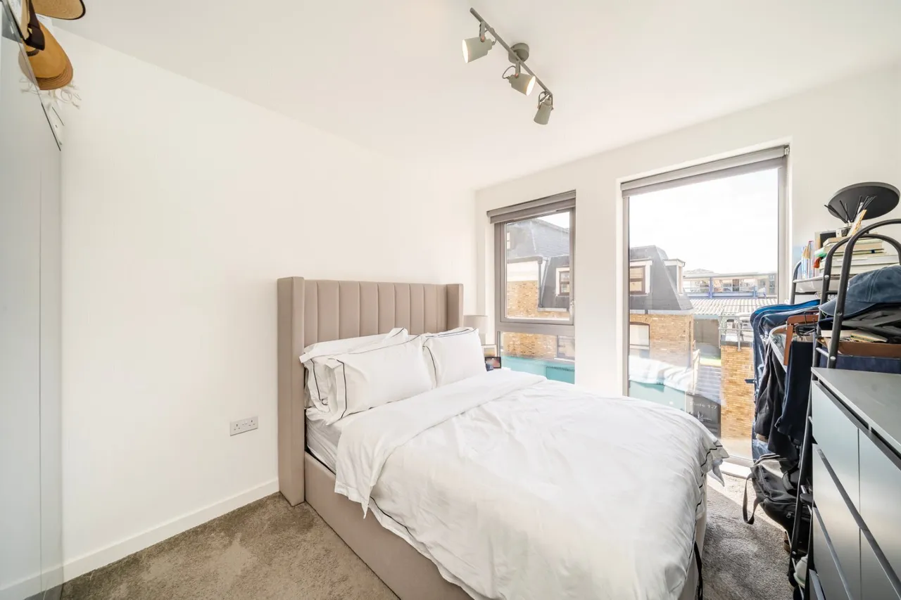 Chatfield Road, London, SW11, photo 12