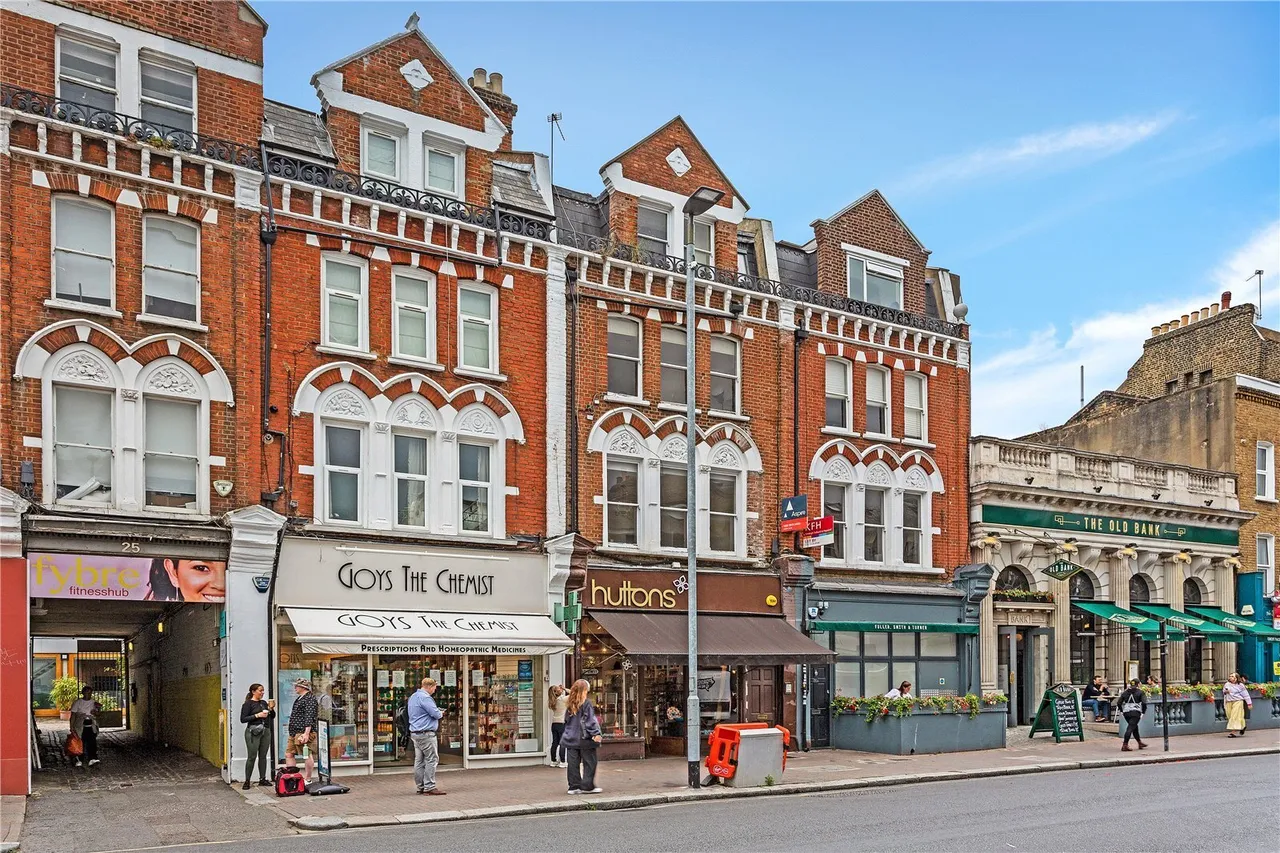 Northcote Road, London, SW11, photo 11