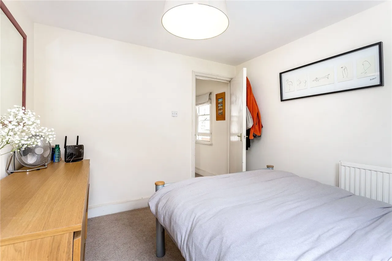 Northcote Road, London, SW11, photo 8