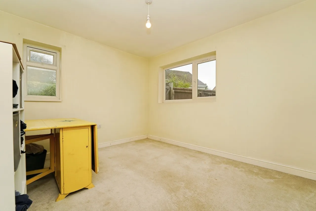 Pecked Lane, Cheltenham, GL52, photo 5