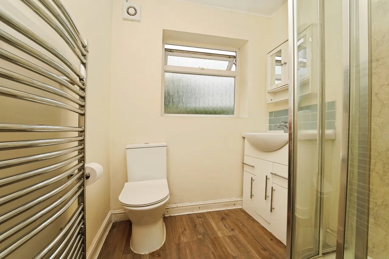 Pecked Lane, Cheltenham, GL52, photo 12