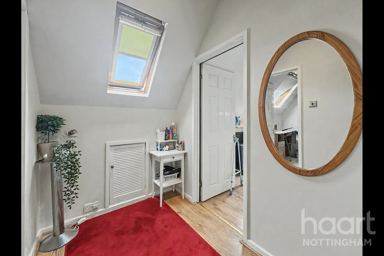 Sutton Passeys Crescent, Wollaton Park, NG8, photo 14