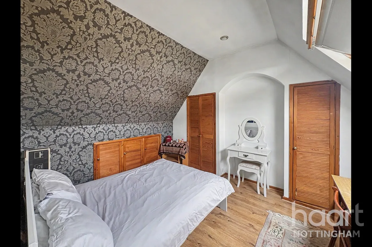 Sutton Passeys Crescent, Wollaton Park, NG8, photo 11