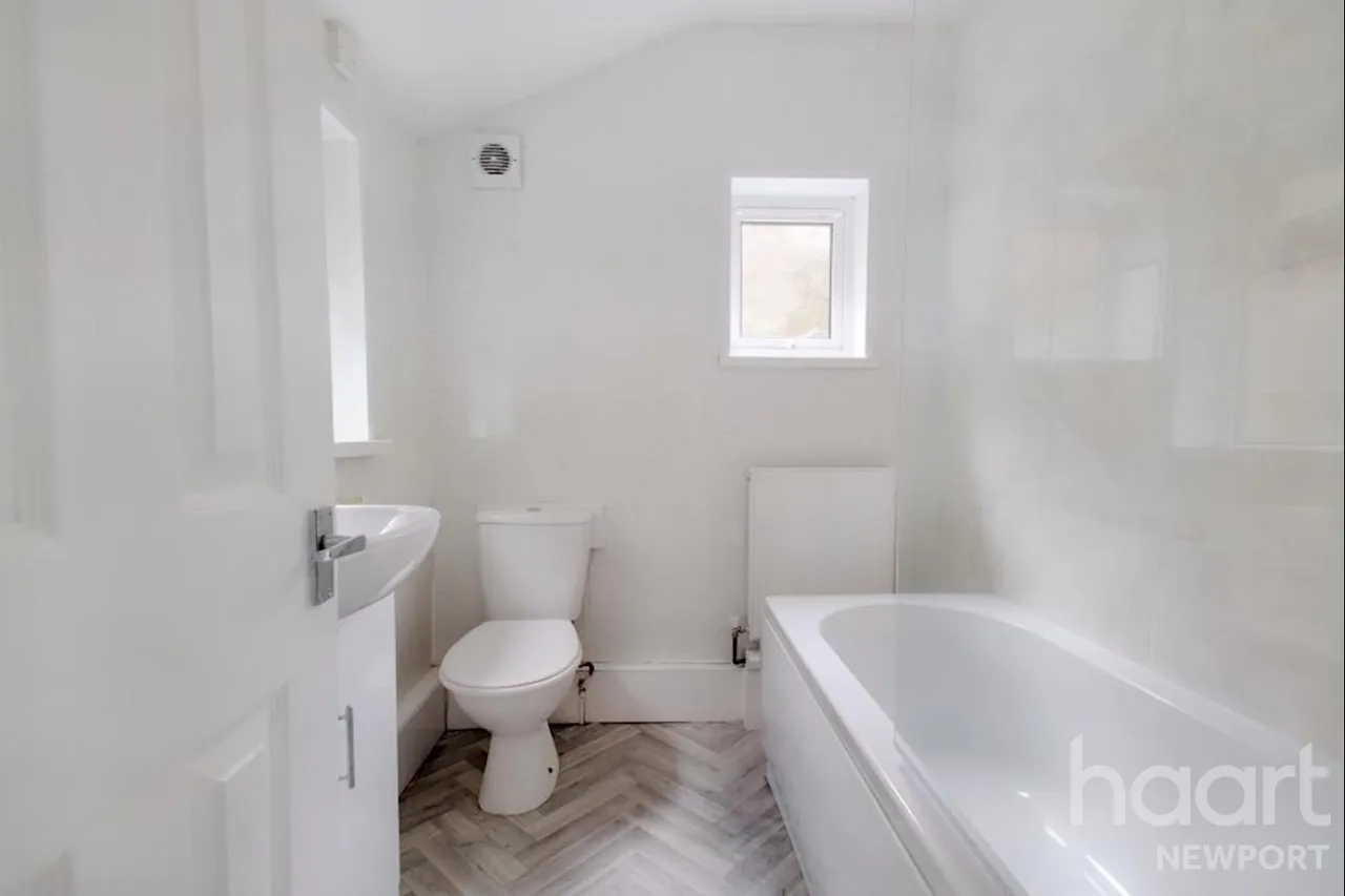 Bryn Gaer Terrace, photo 7