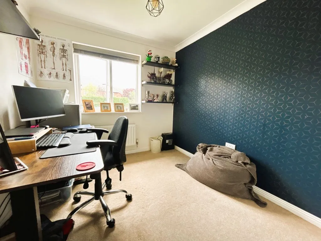 Ennerdale Close, Clayhanger, WS8, photo 9