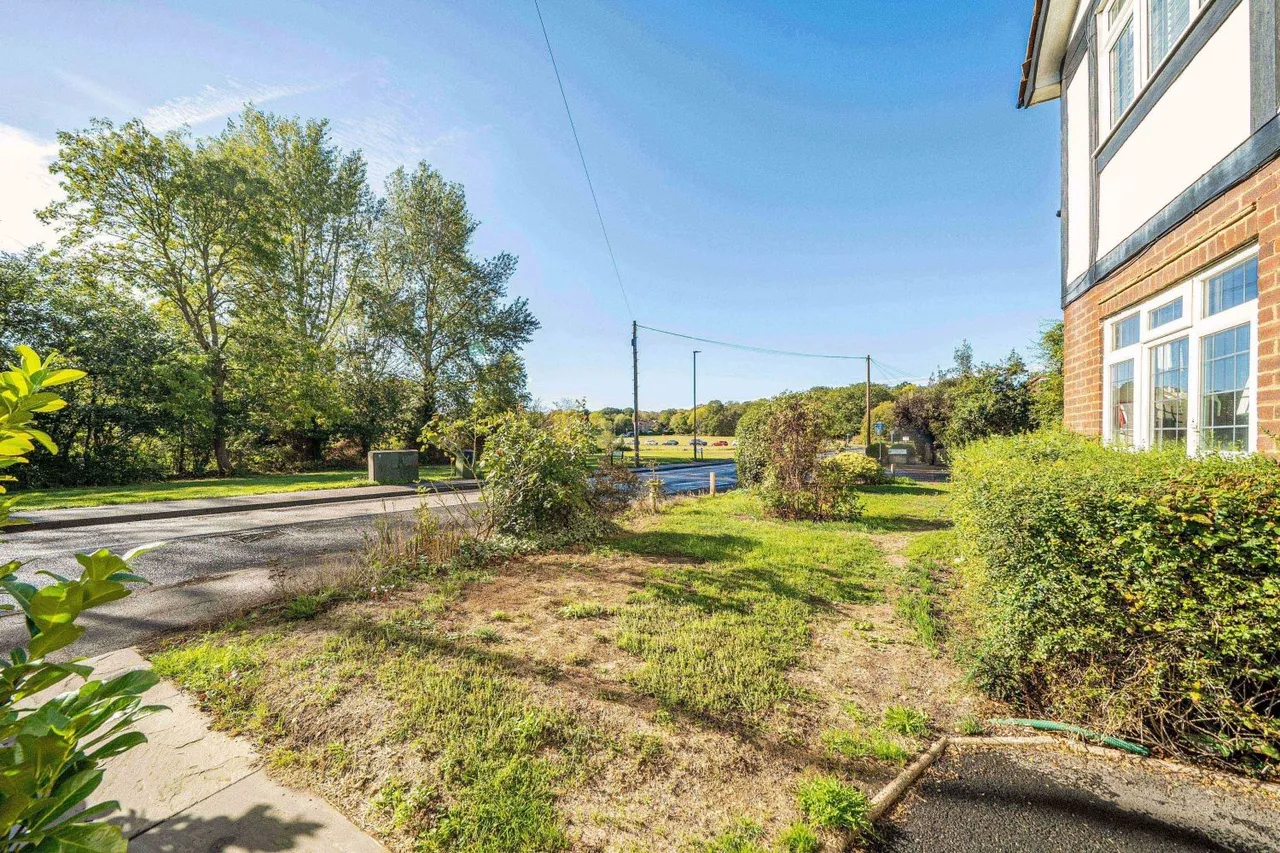 West Hill, Epsom, KT19, photo 12