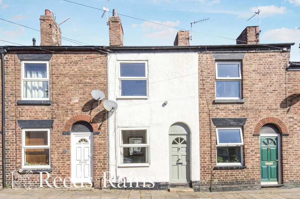 2 bed house for sale, Nixon Street, Macclesfield, SK11