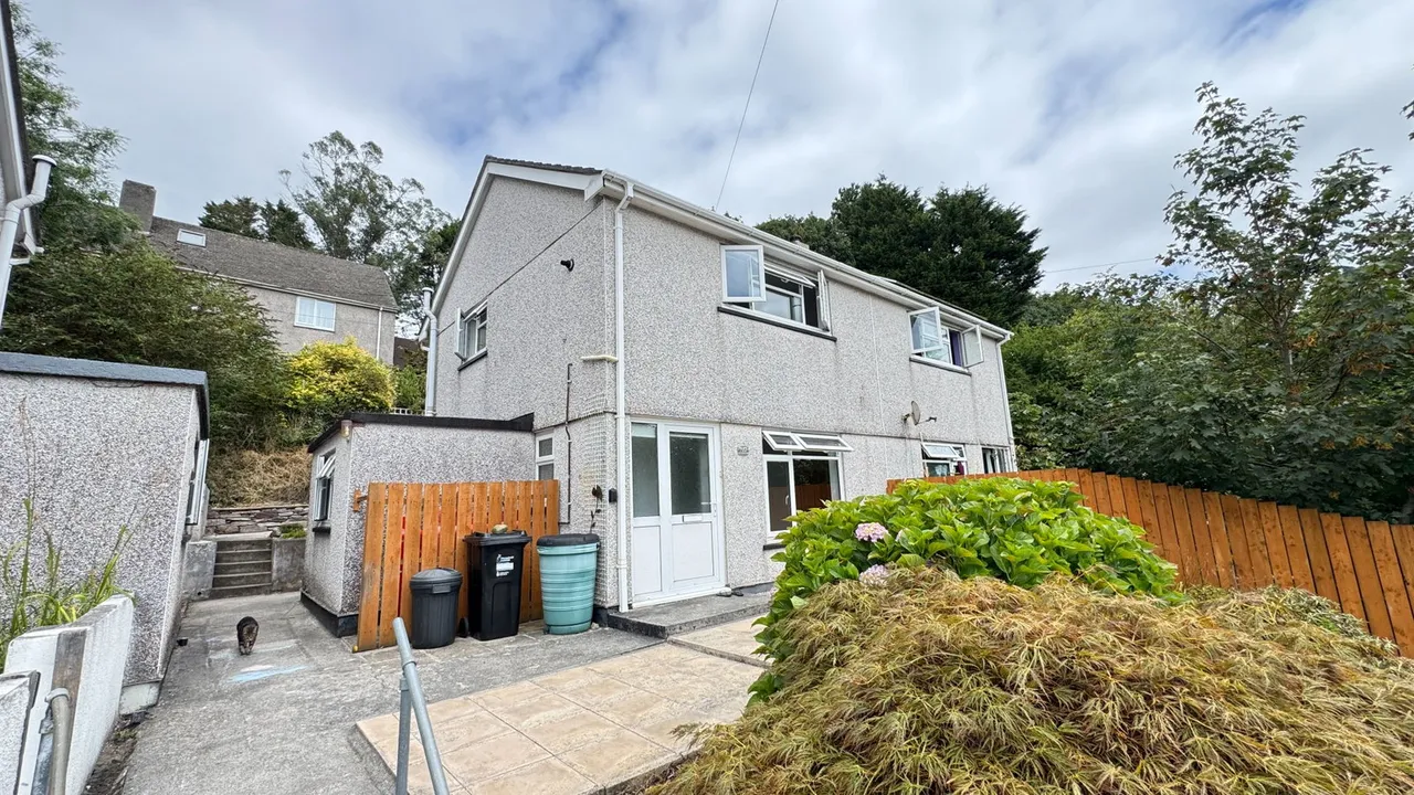 St. Andrews Close, Calstock, PL18, photo 11