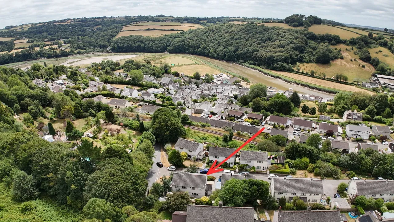 St. Andrews Close, Calstock, PL18, photo 6