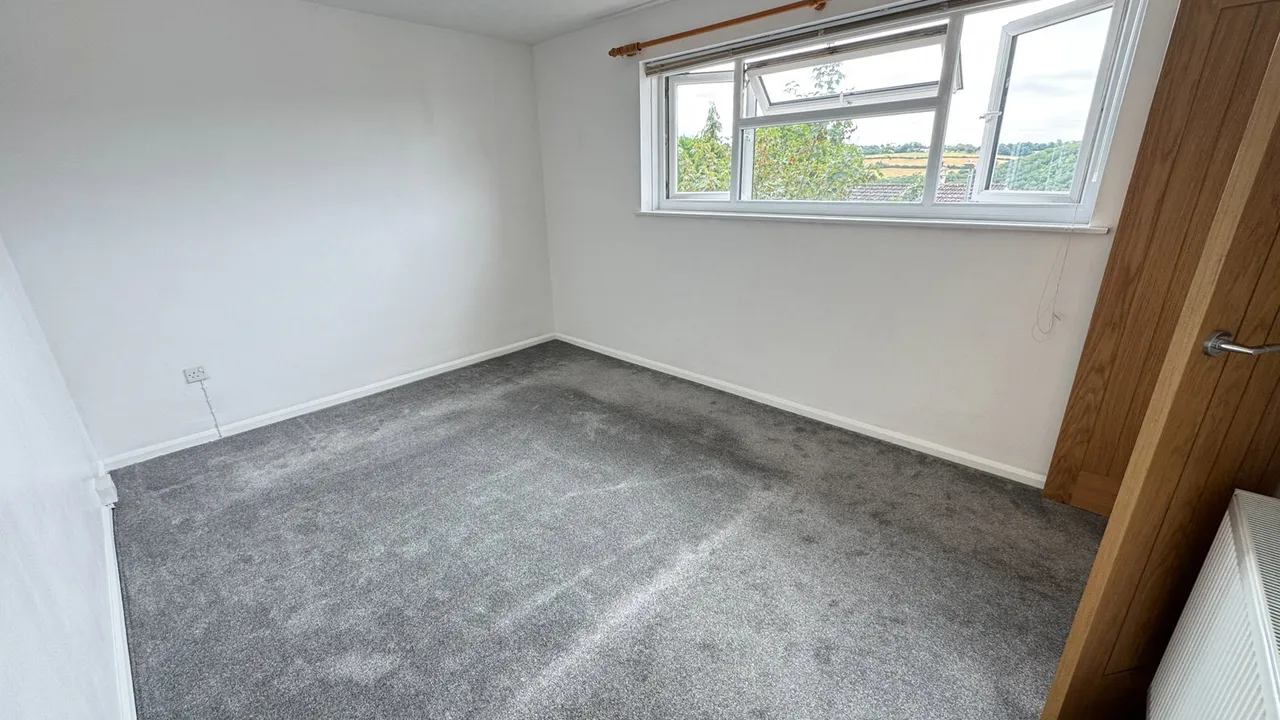 St. Andrews Close, Calstock, PL18, photo 14