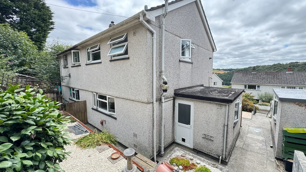 St. Andrews Close, Calstock, PL18, photo 17