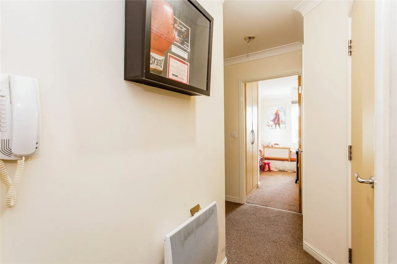 Boleyn House, Roche Close, Rochford, Essex, SS4, photo 8