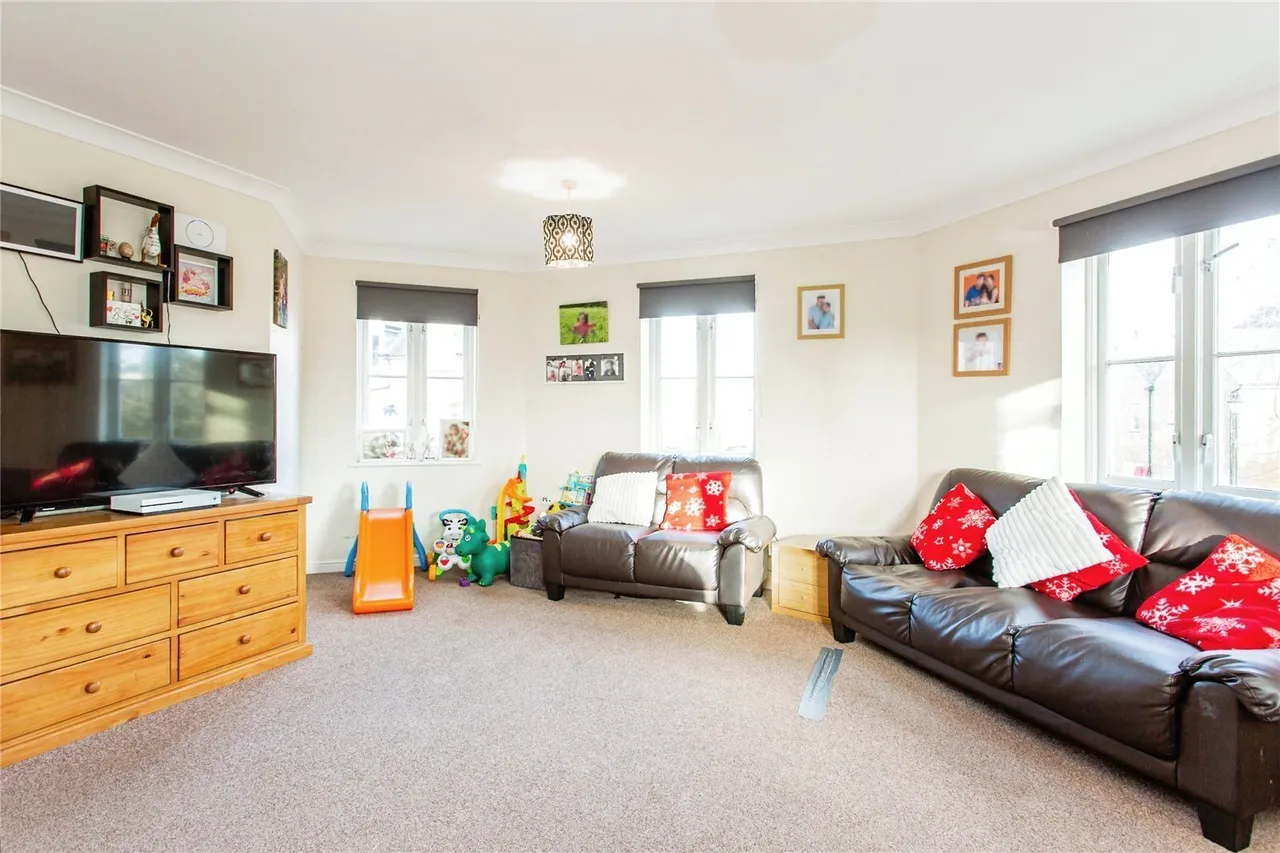 Boleyn House, Roche Close, Rochford, Essex, SS4, photo 3