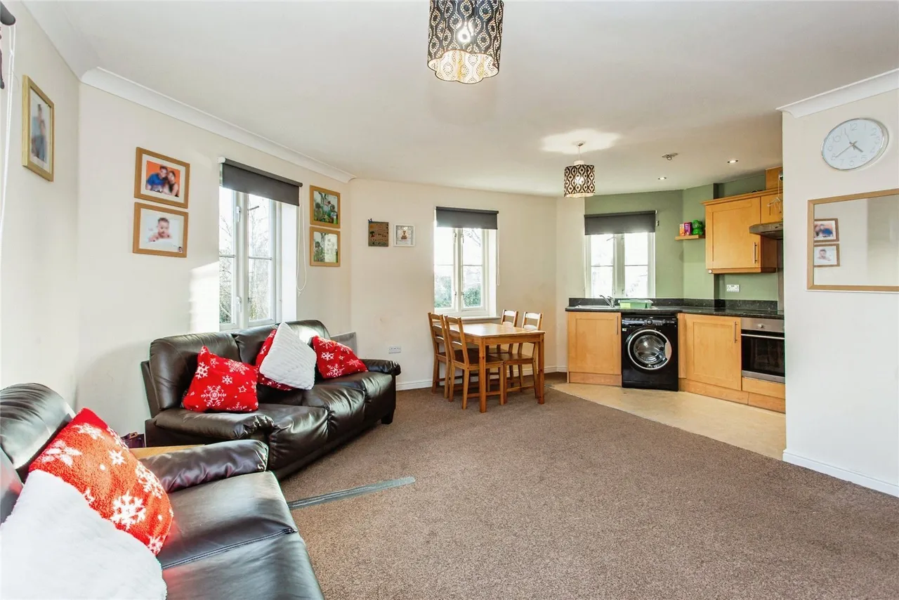 Boleyn House, Roche Close, Rochford, Essex, SS4, photo 2