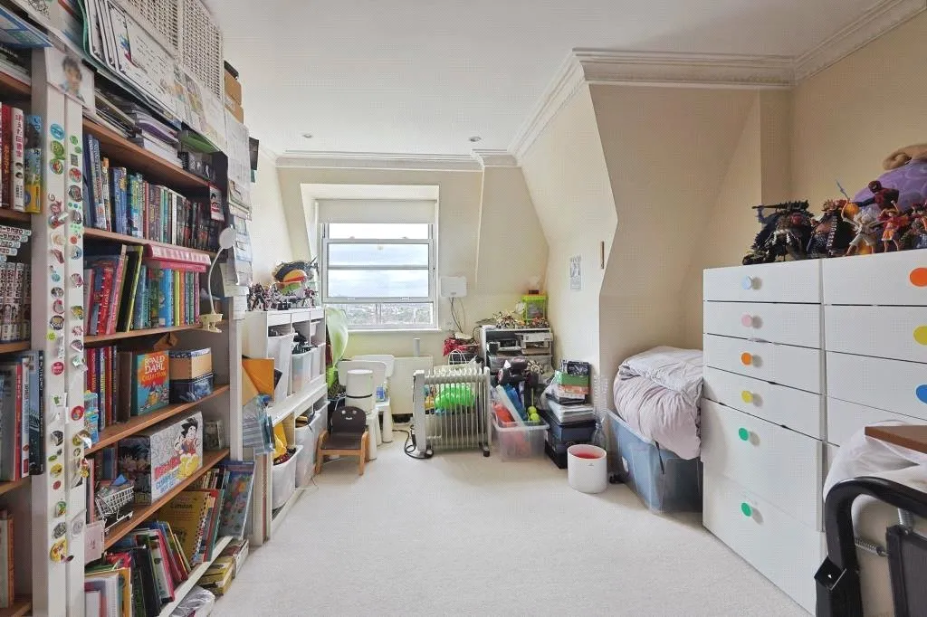 Boydell Court, St John's Wood Park, NW8, photo 8