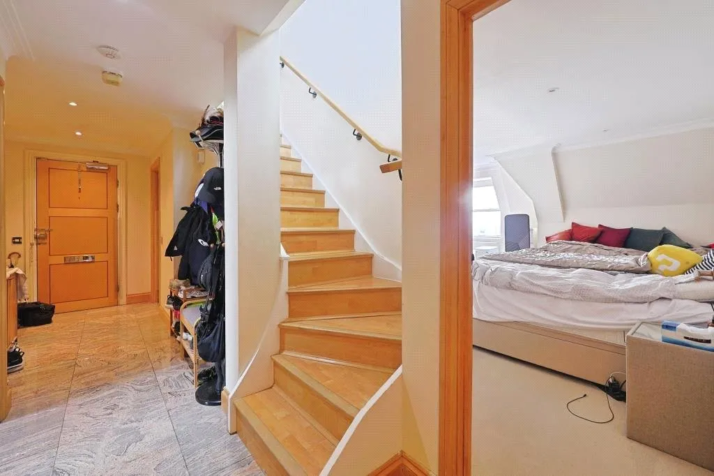 Boydell Court, St John's Wood Park, NW8, photo 6